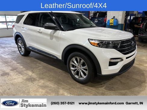 Used 2023 Ford Explorer XLT AWD/4WD image 1