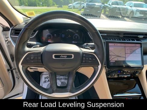 Used 2021 Jeep Grand Cherokee L Limited w/ Luxury Tech Group II AWD/4WD image 15