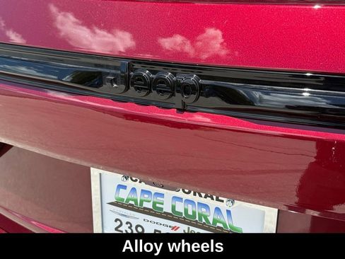 New 2025 Jeep Grand Cherokee Altitude image 45