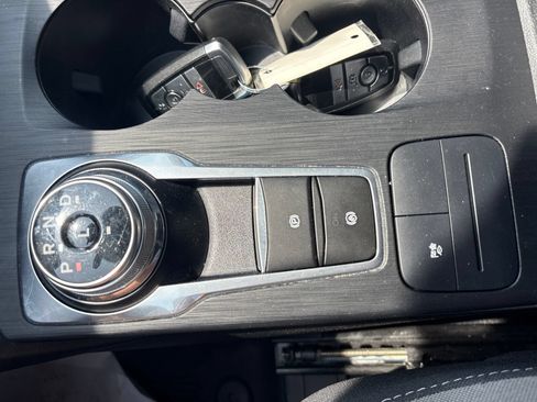 Used 2021 Ford Escape SE w/ SE Sport Appearance Package FWD image 33