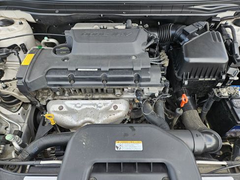Used 2010 Hyundai Elantra GLS w/ Sunroof Pkg 3 FWD image 34