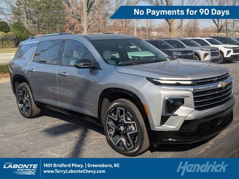 New 2026 Chevrolet Traverse High Country FWD image 1