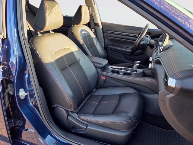 Used 2019 Nissan Altima 2.5 SR w/ SR Premium Package FWD image 18