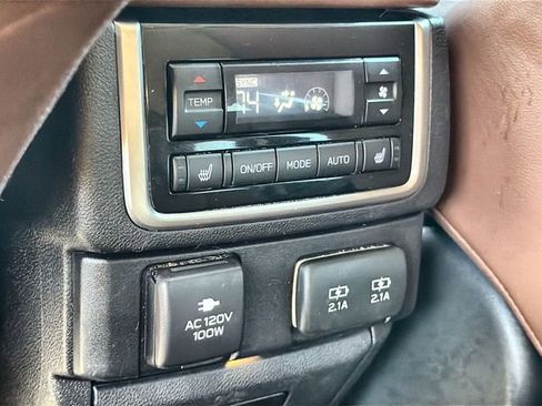 Used 2019 Subaru Ascent Touring w/ Popular Package #2A image 28