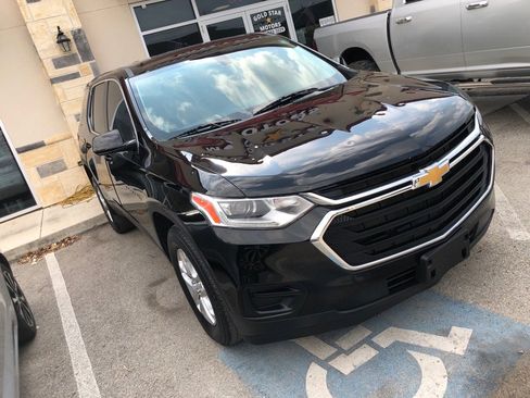 Used 2020 Chevrolet Traverse LS image 7