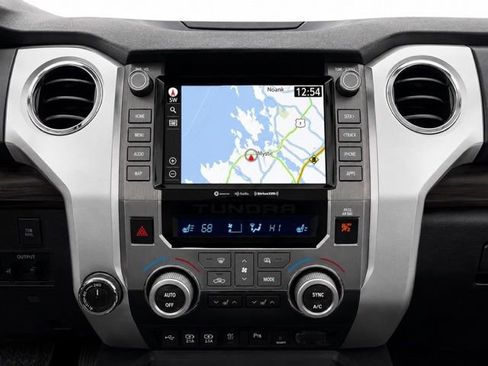 Used 2021 Toyota Tundra Limited w/ Limited Premium Package AWD/4WD image 32