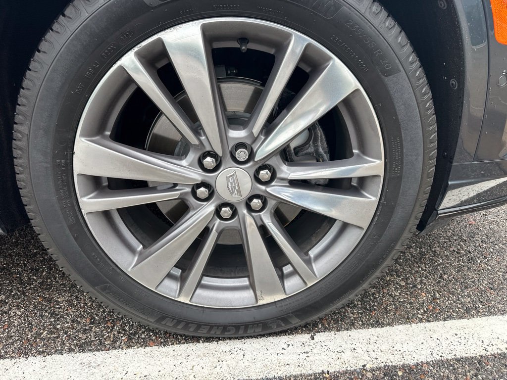 Used 2020 Cadillac XT6 Premium Luxury FWD image 5