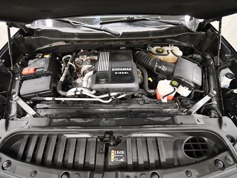 Used 2023 Chevrolet Silverado 1500 LT Trail Boss w/ Protection Package image 12