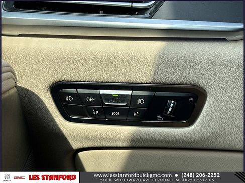 Used 2022 BMW X7 xDrive40i w/ Premium Package image 29