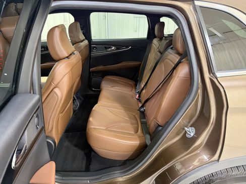 Used 2022 Lincoln Nautilus Reserve w/ Equipment Group 201A image 25