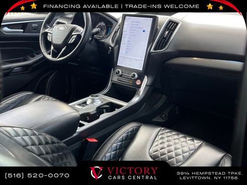 Used 2023 Ford Edge Titanium image 27