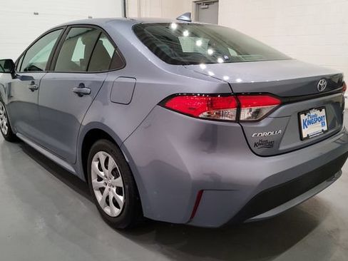 Used 2021 Toyota Corolla LE FWD image 5