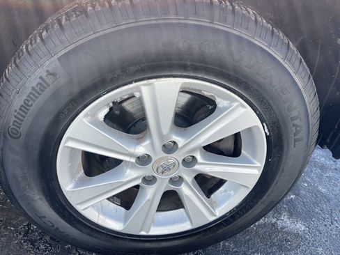 Used 2012 Toyota Highlander 4WD w/ Tech Pkg image 29