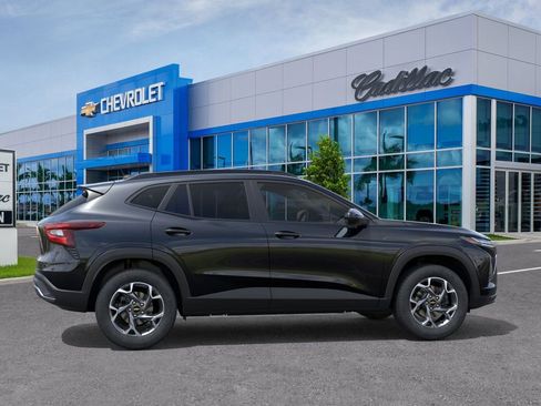 New 2026 Chevrolet Trax LT image 5