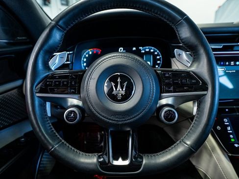 Used 2023 Maserati Grecale Modena image 41