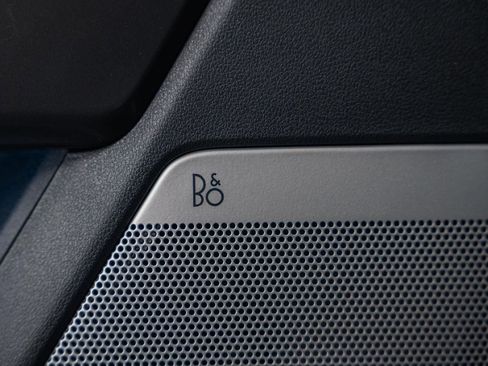 Used 2023 Ford F150 Lariat w/ Equipment Group 502A High image 49