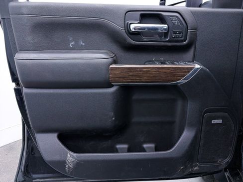 Used 2022 Chevrolet Silverado 2500 High Country w/ Z71 Off-Road Package image 16