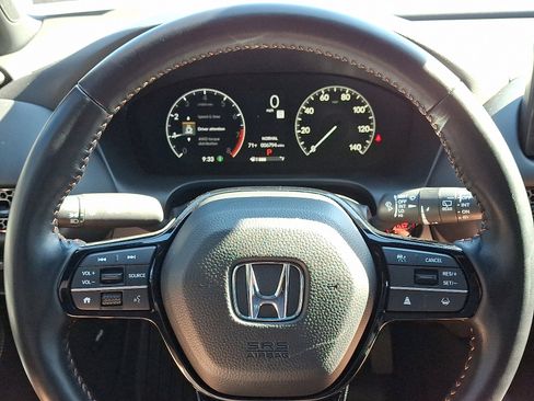 Certified 2025 Honda HR-V Sport image 18