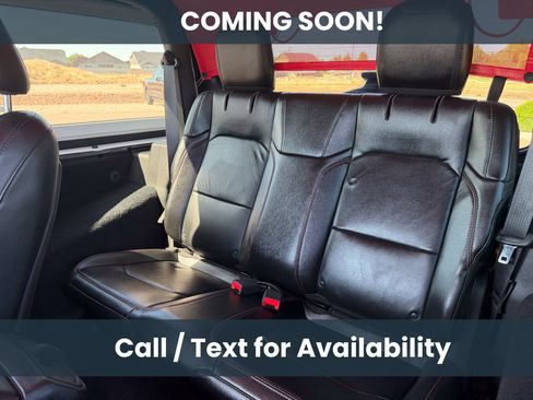 Used 2018 Jeep Wrangler Rubicon AWD/4WD image 9