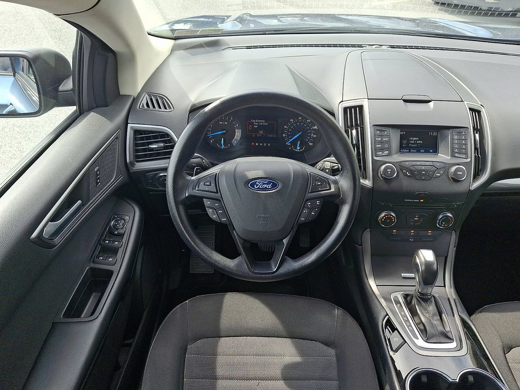 Used 2018 Ford Edge SE AWD/4WD image 11