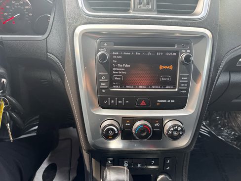 Used 2013 GMC Acadia SLE FWD image 24