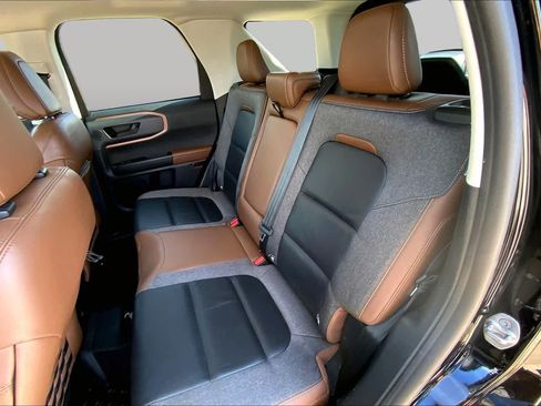 Used 2022 Ford Bronco Sport Outer Banks w/ Tech Package AWD/4WD image 19