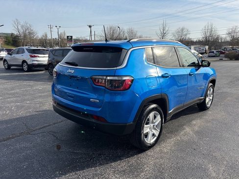 Used 2022 Jeep Compass Latitude w/ Convenience Group AWD/4WD image 6