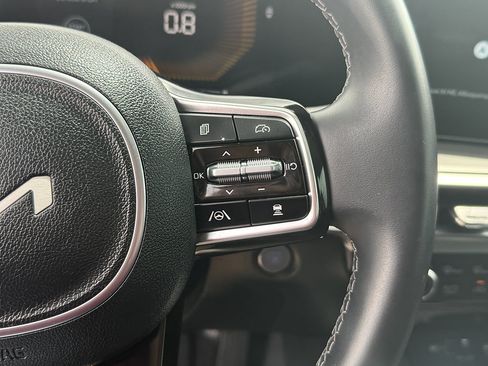 Used 2025 Kia Sorento S w/ Panoramic Sunroof Package FWD image 18