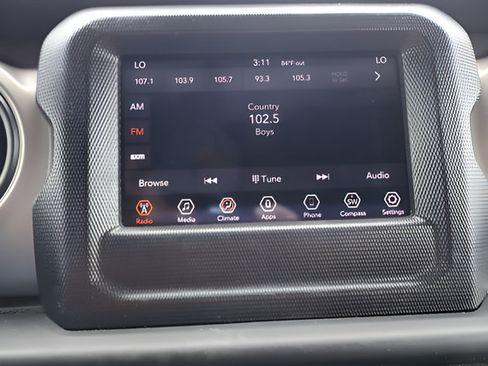 Used 2018 Jeep Wrangler Unlimited Sport S AWD/4WD image 21