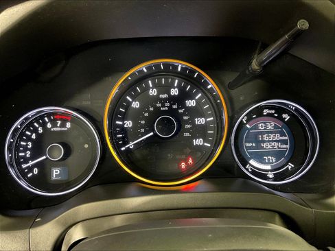 Used 2017 Honda HR-V EX image 13