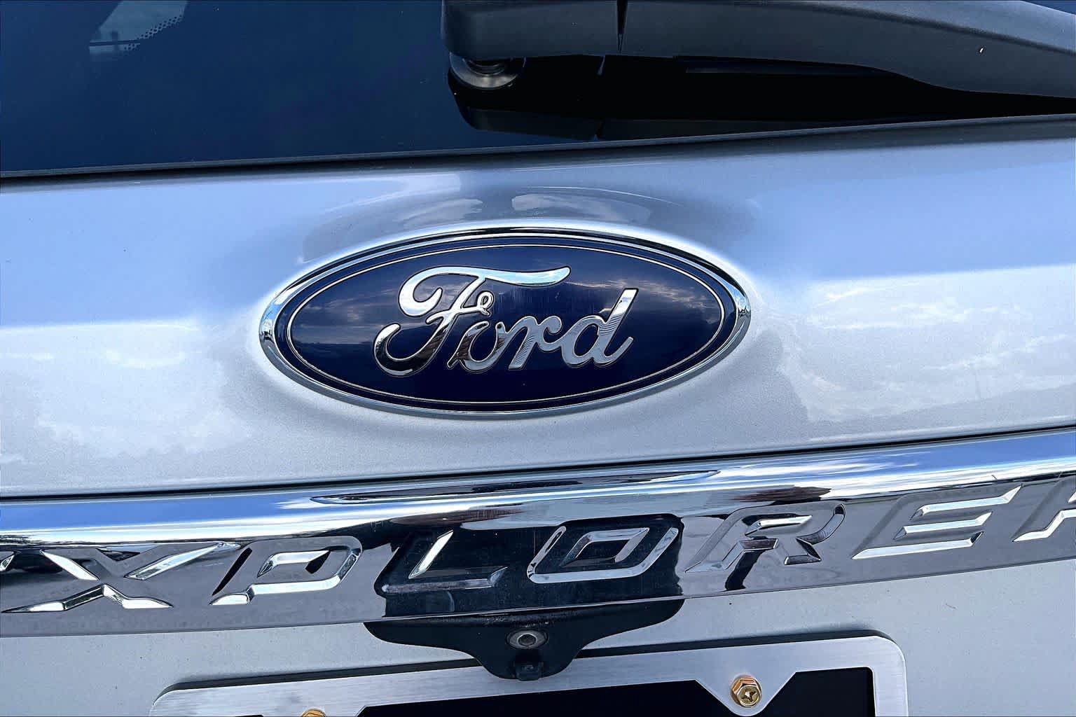Used 2016 Ford Explorer Limited AWD/4WD image 31