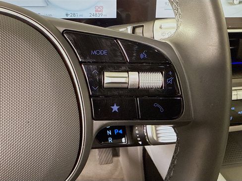 Used 2023 Hyundai Ioniq 6 SEL image 15