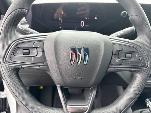 New 2026 Buick Envista Preferred FWD image 18