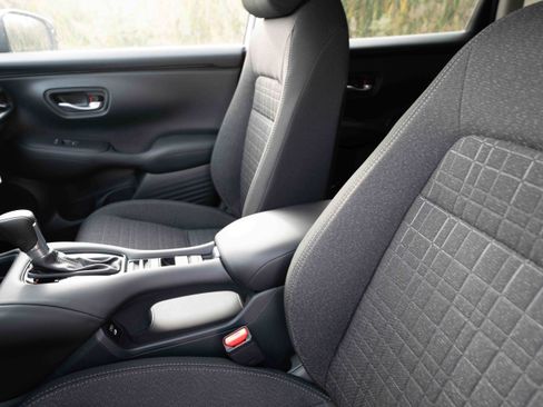 New 2026 Honda HR-V LX image 10