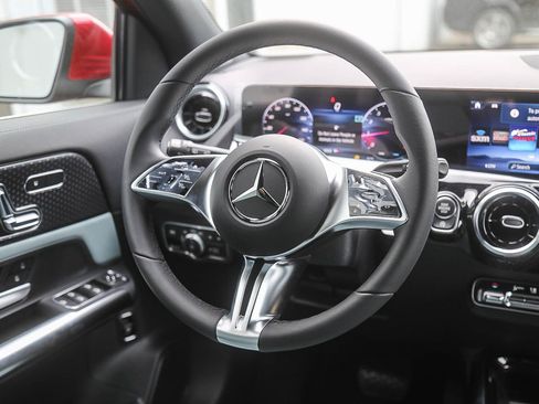 New 2026 Mercedes-Benz GLA 250 image 13