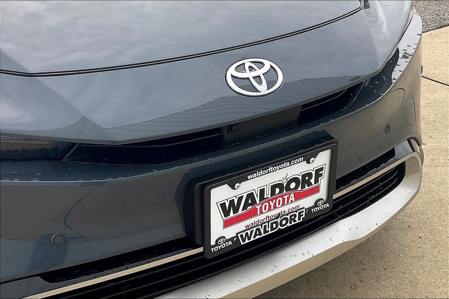 Used 2025 Toyota Prius Plug-In Hybrid w/ Limited Premium Package FWD image 30