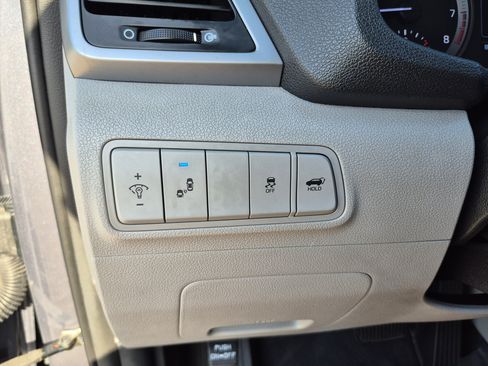 Used 2017 Hyundai Tucson Sport FWD image 31