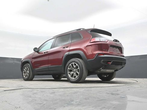 Used 2021 Jeep Cherokee Trailhawk w/ Sun, Sound & Nav Group AWD/4WD image 22