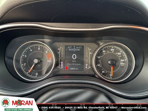 Used 2019 Jeep Cherokee Latitude w/ Popular Appearance Group image 15