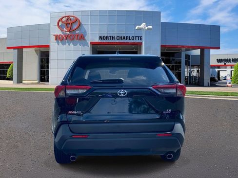 Used 2025 Toyota RAV4 LE AWD/4WD image 7