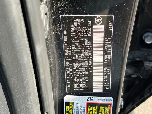 Used 2025 Toyota Camry SE image 29