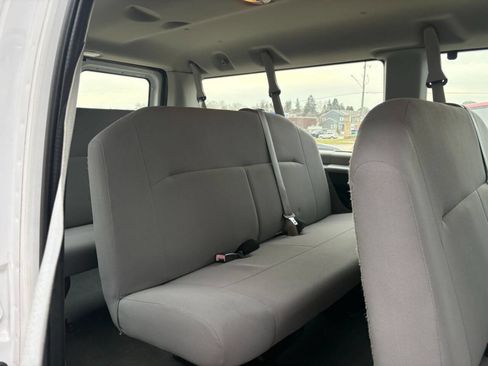 Used 2013 Ford E-350 and Econoline 350 XL image 15