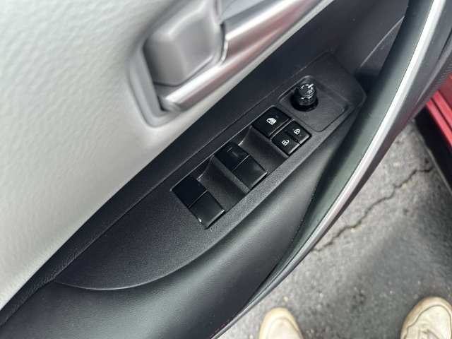 Used 2024 Toyota Corolla SE FWD image 24
