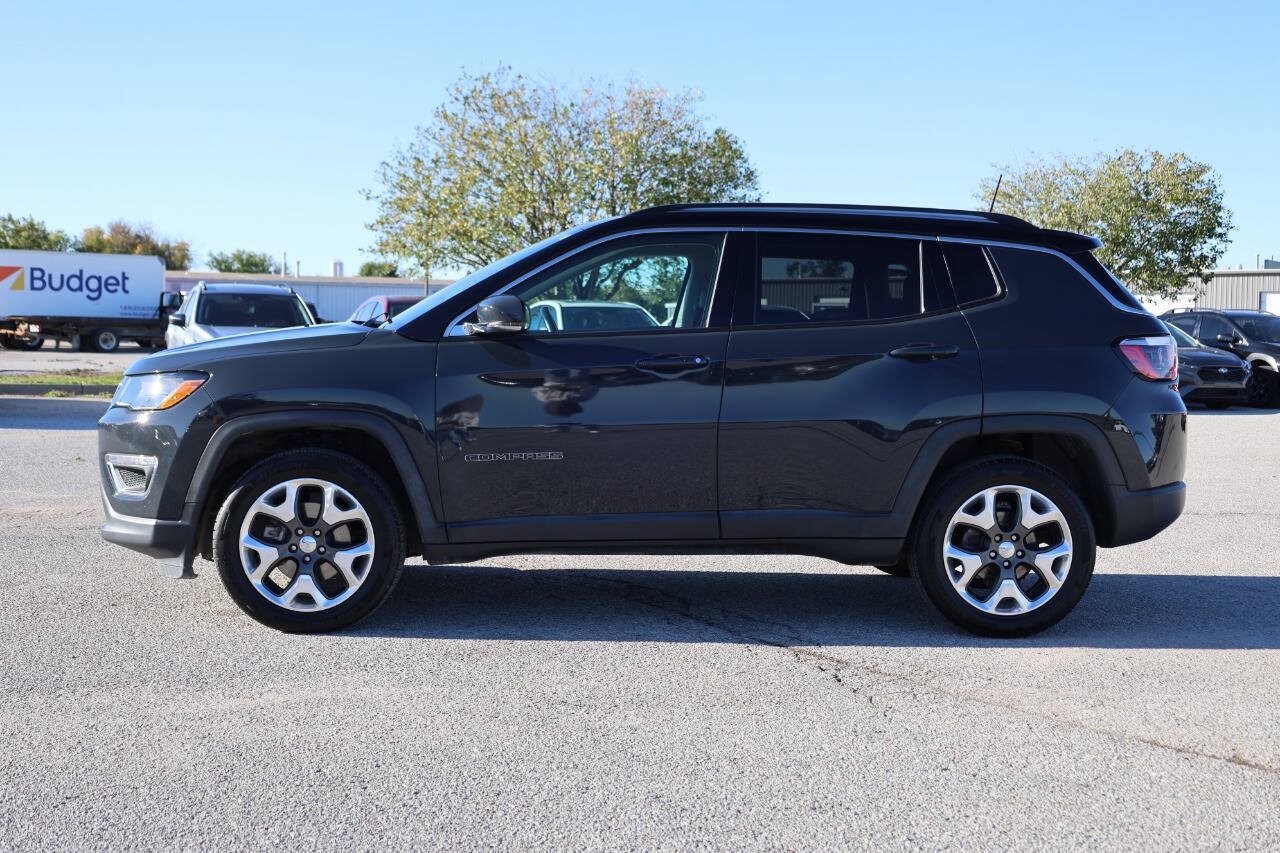 Used 2018 Jeep Compass Limited AWD/4WD image 8