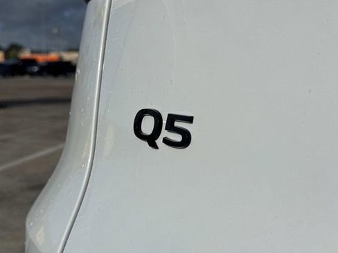 New 2025 Audi Q5 Premium image 11