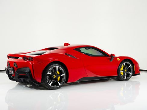 Used 2023 Ferrari SF90 Stradale image 3