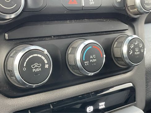 Used 2022 RAM 2500 Big Horn image 17