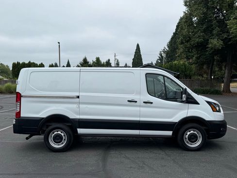 Used 2020 Ford Transit 250 Low Roof image 8