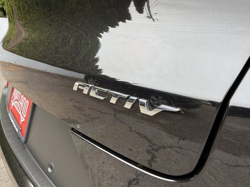 Used 2025 Chevrolet TrailBlazer ACTIV w/ Convenience Package image 8