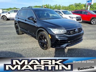 Used 2024 Volkswagen Tiguan SE R-Line